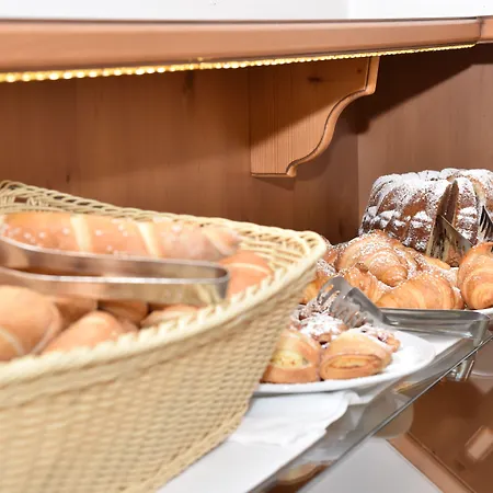 ホテル アクティフホテル クリスタル